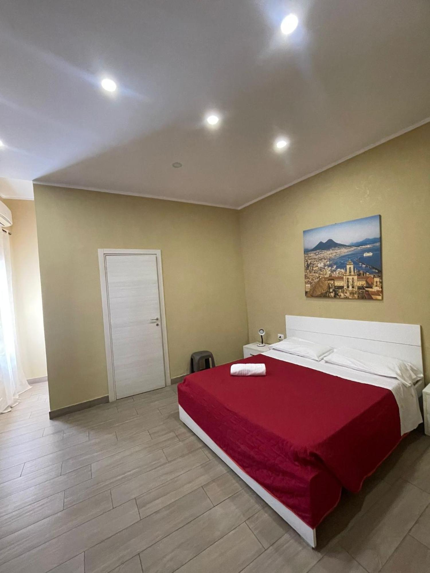Royal Dante Bed & Breakfast เนเปิลส์ ภายนอก รูปภาพ